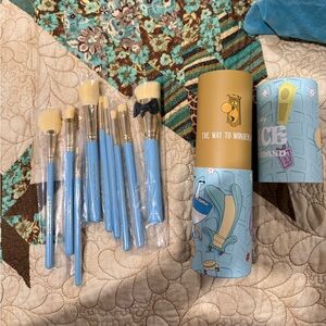 limited edition Spectrum Collections Alice in Wonderland 10 Piece Brush Set.
